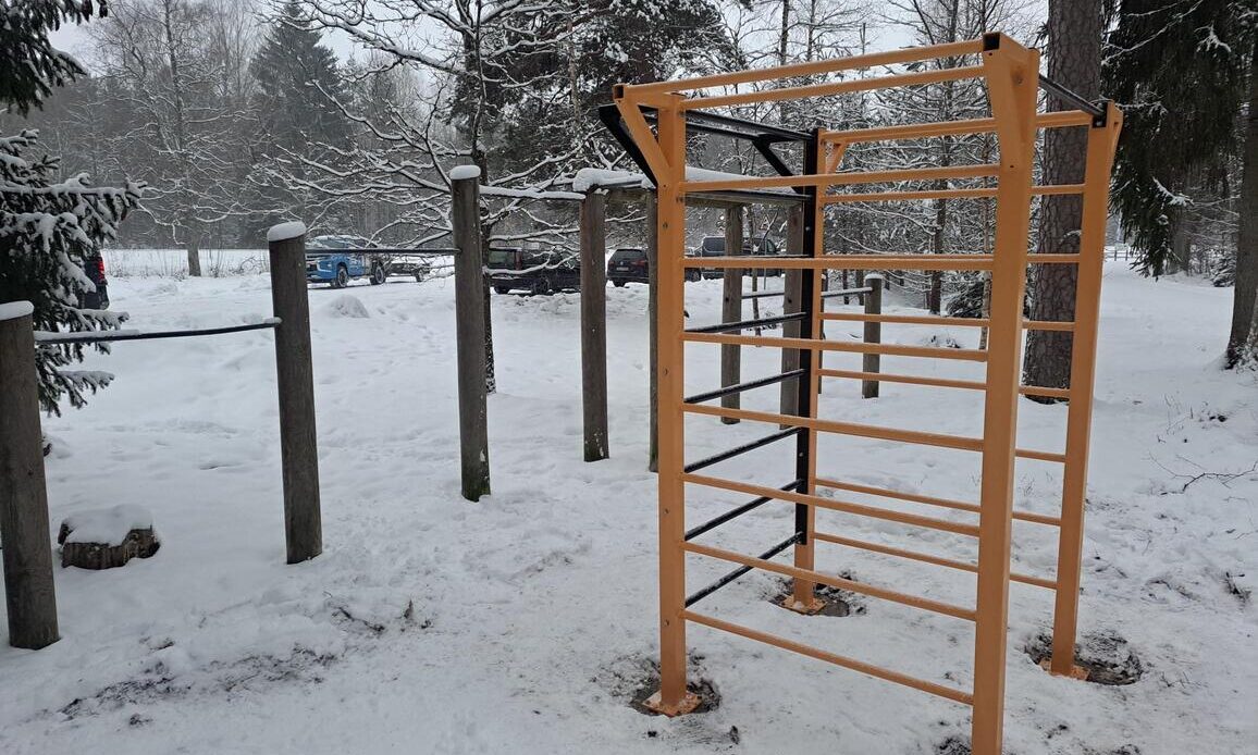 Kolmikredel Saku Terviserajal